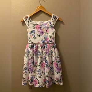 Girls dress